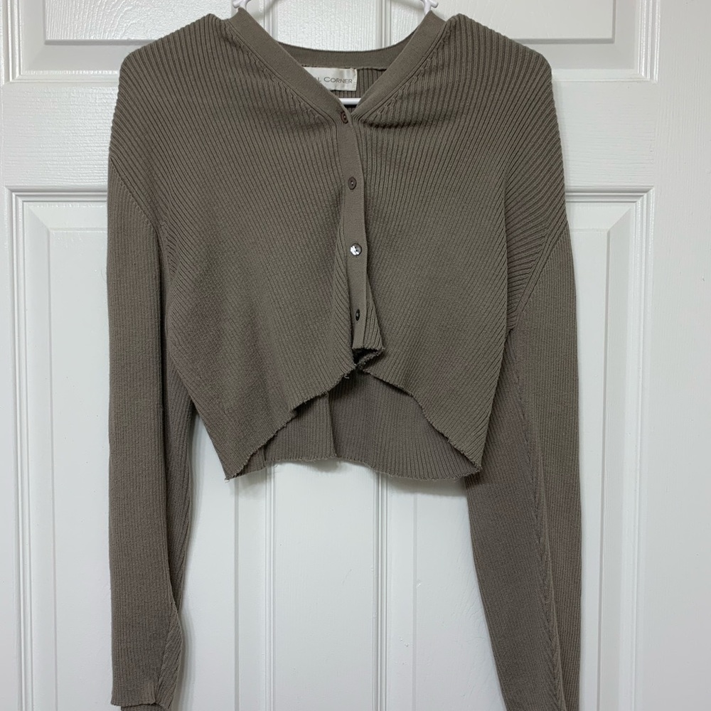 Raw hem cropped button up sweater